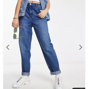 ASOS DESIGN relaxed mom jeans in mid blue - Brand new, unworn!